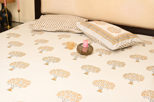 Peepal Paradise Bedsheet with 2 Pillow Covers